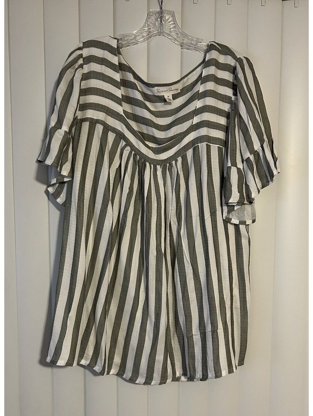 French Laundry Lounge Top Womens 3XL Gray/White Stripe Ruffle Sleeve